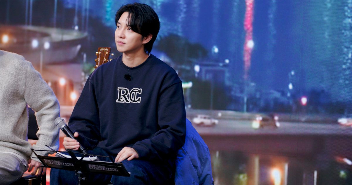 #이승기
｡ﾟﾟ･｡･ﾟﾟ｡
ﾟ。 I Love You
　ﾟ･｡･·ﾟ
⠀()_/)
⠀(。ˆ꒳ˆ)⠀
ଫ/⌒づ♡

봄날의 햇살 만큼,
미소가 예쁜 승기 🫶🏻

승기가 출연하는 JTBC <유명가수와 길거리 심사단>
✔️오늘 밤 10:10 본방송! 많관부💙많시부💙

#LeeSeungGi
