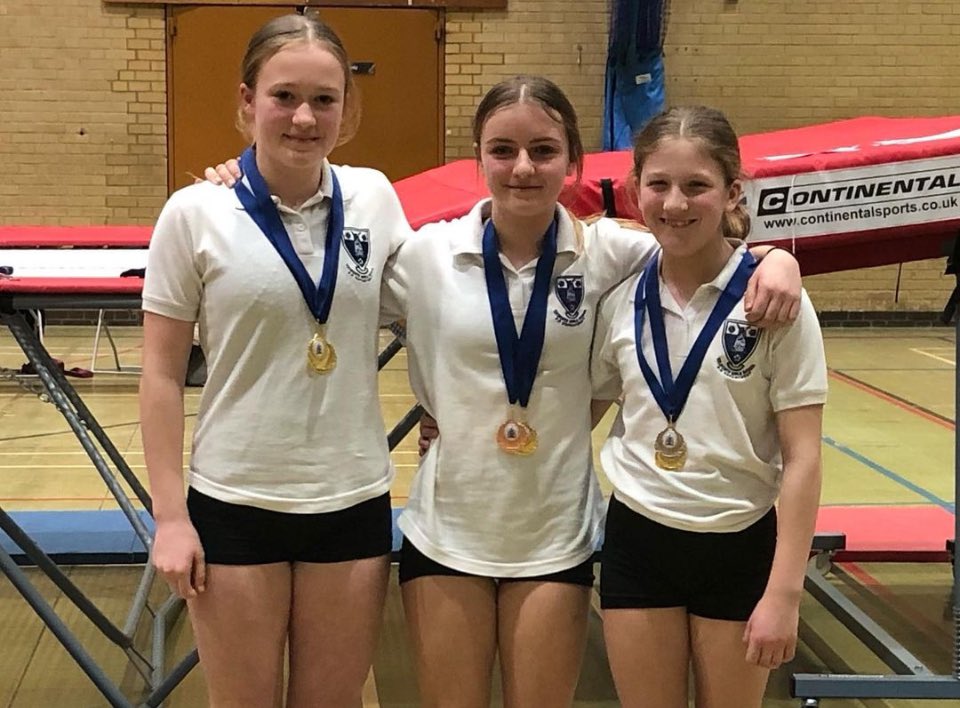 Congratulations to everyone who took part in yesterday’s secondary borough trampolining competition kindly run by @KingstonTRA. There were some excellent skills & teamwork on display. Thanks also to @TolworthGirls for hosting us. @YourSchoolGames