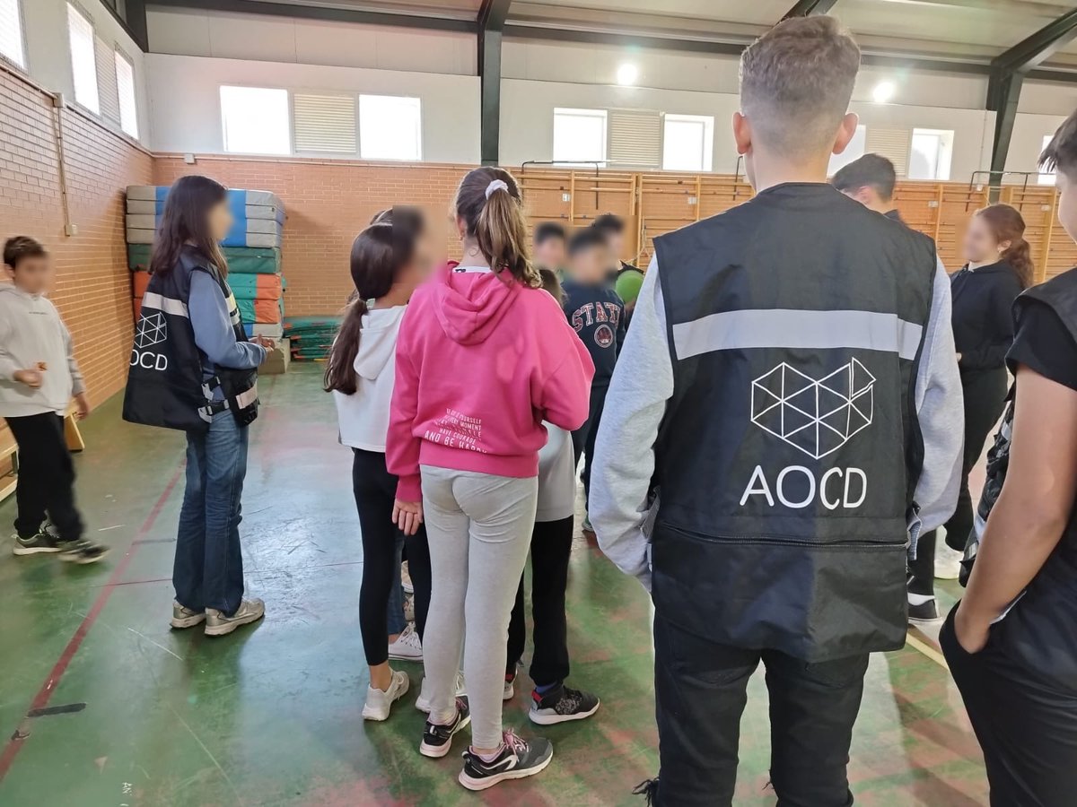 AOCDGibraleon's tweet photo. En nuestros recursos de ámbito educativo trabajamos incansablemente para ofrecer un espacio psicoeducativo para dar respuestas al fracaso y #AbsentismoEscolar. 

¡Gracias a nuestrxs voluntarixs por ser parte del cambio!

#FederaciónEnlace
#TrabajoEnRed
#Voluntariado https://t.co/HooHjZNAcQ