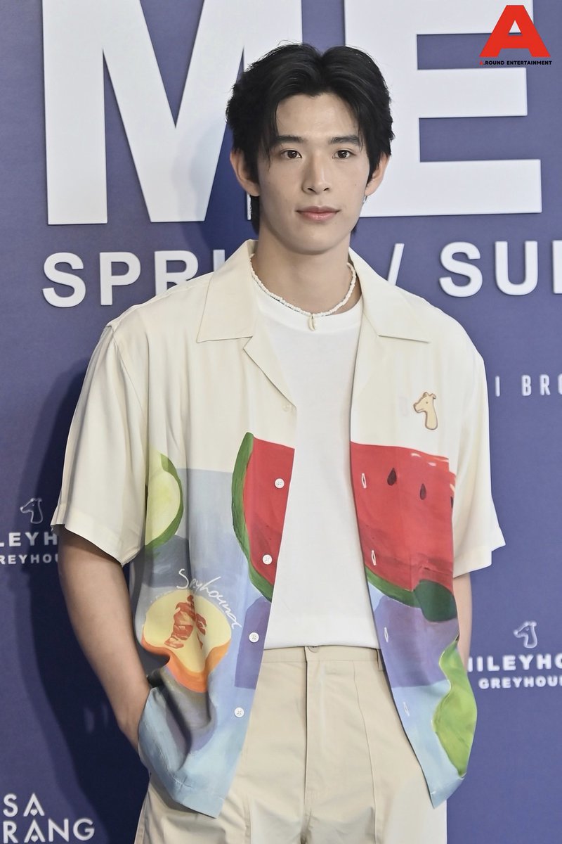 “ไบร์ท ธนพล” ร่วมงานเปิดตัวคอลเลกชั่น SPRING/SUMMER 2024 จาก SMILEYHOUND ในงาน ‘SMILEYHOUND FRIENDS MEET’ 

#brightthanapon 
#SMILEYHOUND
#SMILEYHOUNDMYBESTBUDDY
#SMHFRIENDSMEET
