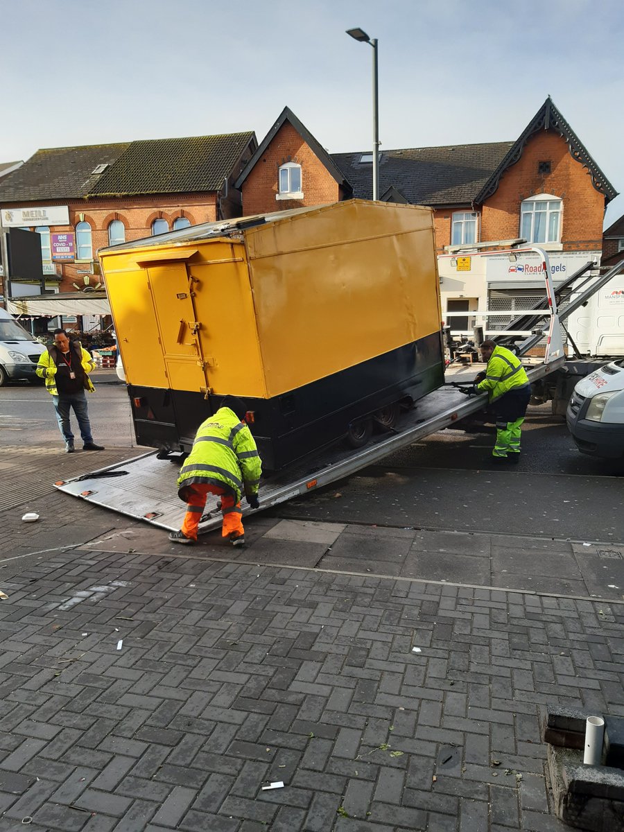 bhamts's tweet photo. As part of #OpBelfray this morning we seized a trailer for causing an obstruction to the Highway. #OpBelfray #KeepRamadanSafe #KeepBrumSafe #SafetyFirst #BrumTS @WMpolice @BCCLicensing @bhamcomsafety @ehbham https://t.co/5eg8EJYE3p