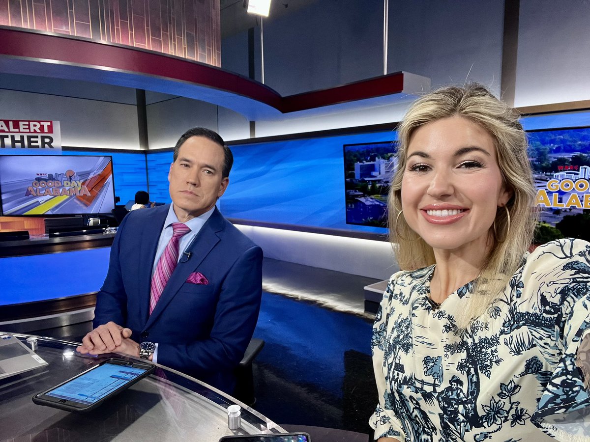 LyndenBlake's tweet photo. Morning!
@MikeDubberlyGDA without coffee vs @MikeDubberlyGDA with coffee.
So far I’ve drank @DrinkShineWater, too sweet coffee, up next Diet Coke time. #amnewslife https://t.co/DROkN8tZIe