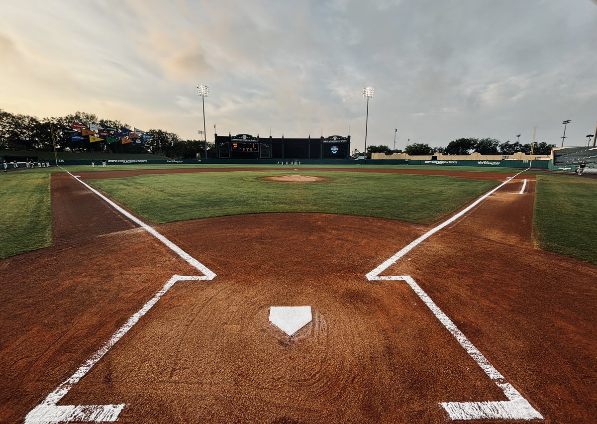 BaseballRoyals's tweet photo. Great place to catch the sunrise!
@ESPNWWOS https://t.co/kG3UW6WMF6