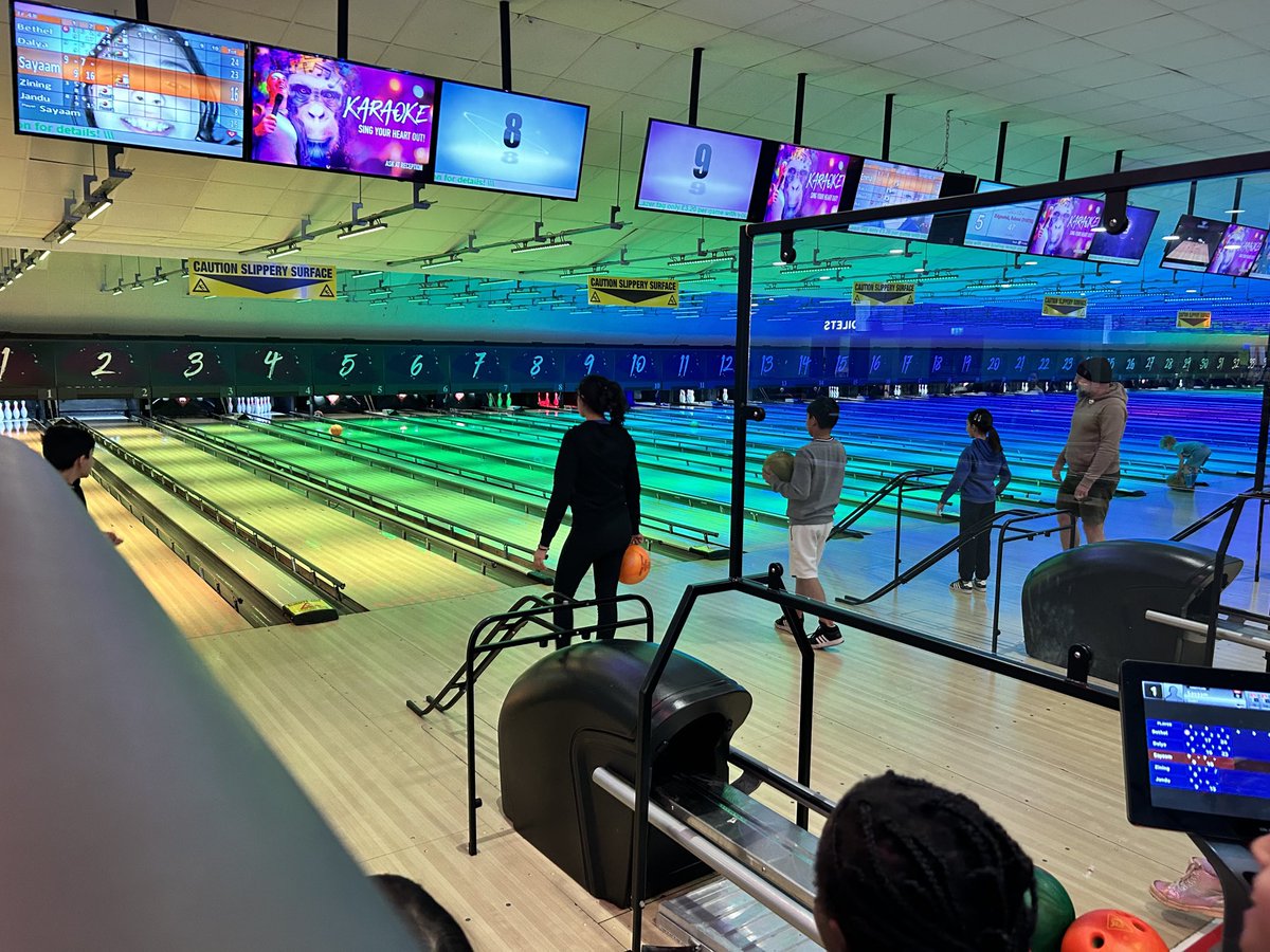 edgewickprimary's tweet photo. #HAFTeam are having a great time at @Tenpin_Bowling
I wonder who will score the highest?! https://t.co/Vib0qAgd7O