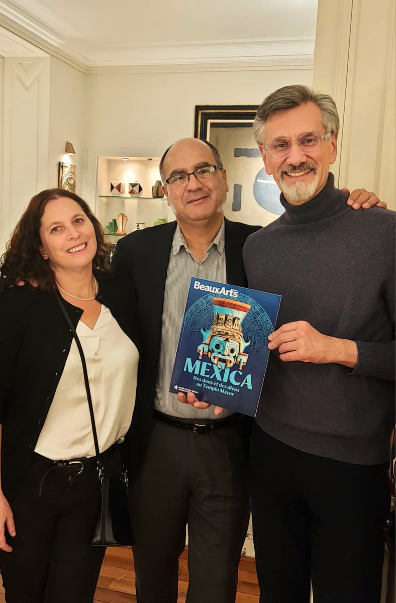 ¡Qué gran gusto compartir una velada en París con <a href="/LeoLopezLujan/">Leonardo López Luján</a>, director del proyecto Templo Mayor! 
La próxima semana se inaugurará en el museo <a href="/quaibranly/">musée du quai Branly - Jacques Chirac</a> la gran exposición "Mexica, ofrendas y dioses en el Templo Mayor".
¡Llegan Tláloc y Huitzilopochtli a la Ciudad Luz ⛈️😱!