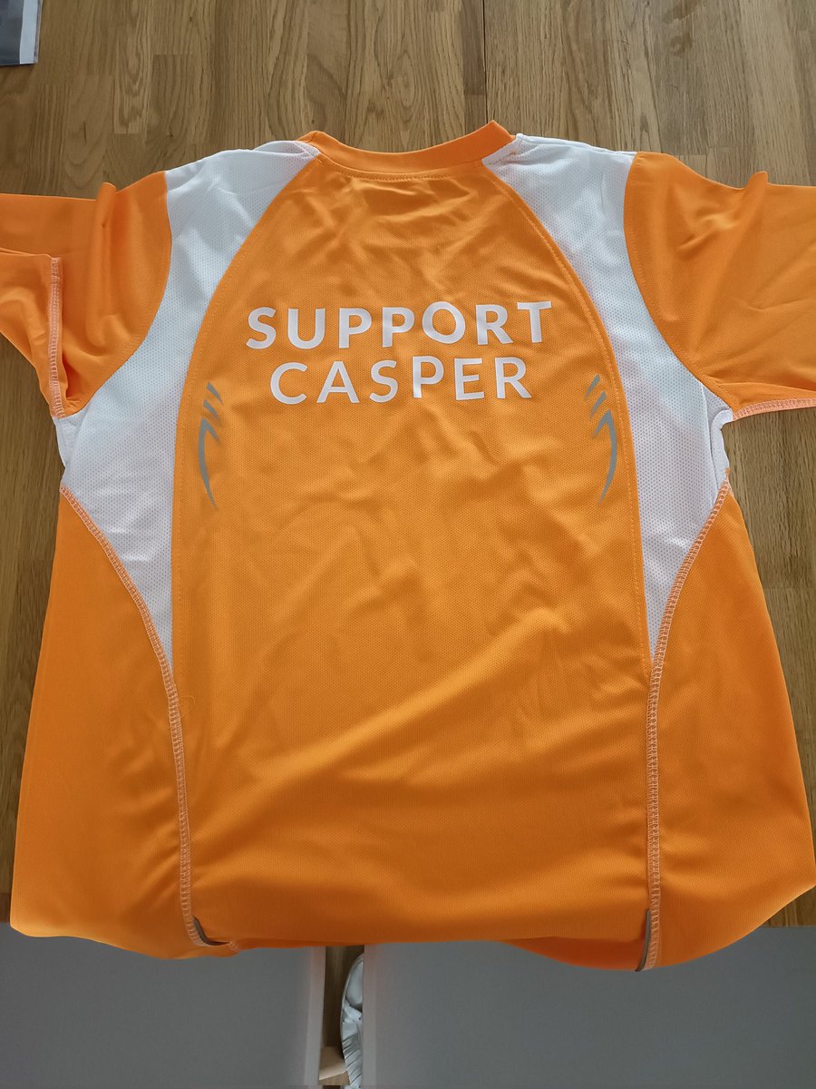 Aschwin_Sprik's tweet photo. Shirt is binnen. Helemaal klaar om maandag te gaan lopen #SupportCasper https://t.co/Svk14mTyxY https://t.co/eX7llwuOCG