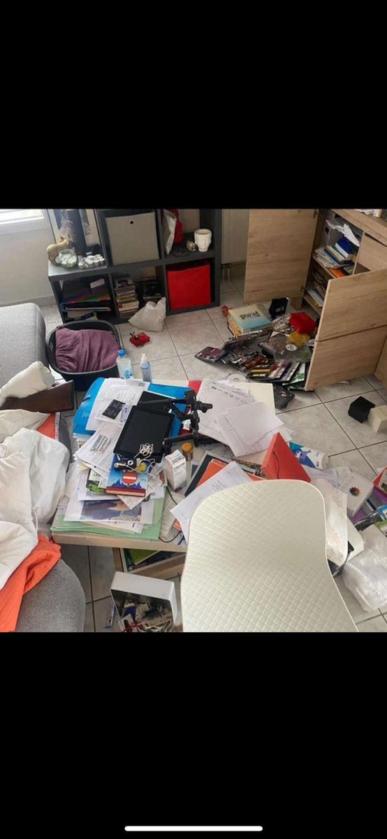 Ghju_Paolina's tweet photo. 𝘾𝙃𝙅𝘼𝙈𝘼 𝘼 𝙇'𝘼𝘿𝘿𝙐𝙉𝙄𝙏𝘼 

A Ghjuventù Paolina chjama à l’addunita sta sera à 6 ore davant’à u cummissariatu di pulizza di Bastia. https://t.co/8YHJKnMgBT