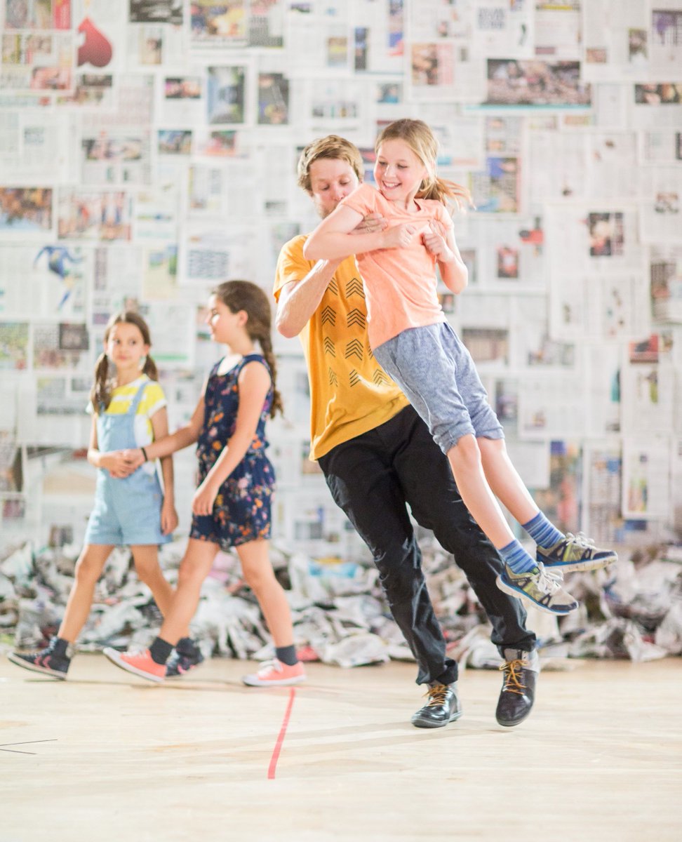 Men & Girls Dance 'is a joyous work that made my face muscles ache from smiling but also an incredibly important work too' - Audience Member Come smile with us. Come cry with us. Come laugh with us. Live at @theforumbarrow 13-14 April Book your tickets: theforumbarrow.co.uk/event/fevered-…