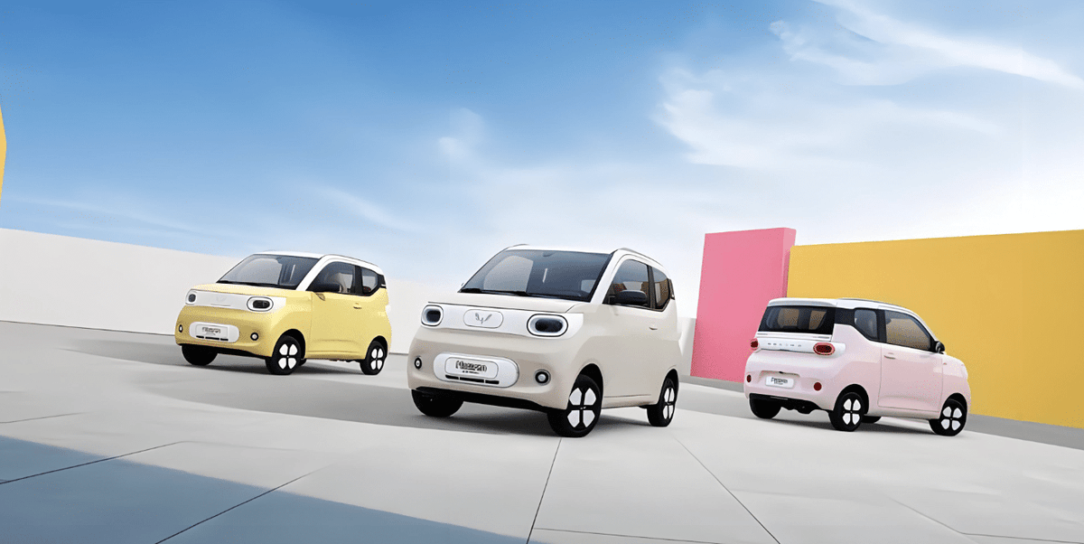 China_UNCUT's tweet image. New Wuling Mini EV was produced in collaboration with a popular mobile game. Level of cuteness: 11/10 #miniev #electricvehicle