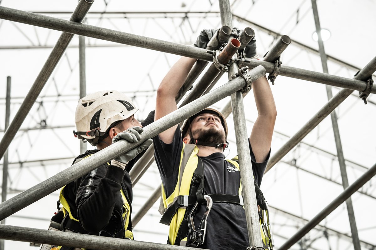 Did you know? 🤷🏻‍♂️ There are 42 #CISRS #Scaffolding #Training centres here in the UK 🇬🇧 And there are 19 #overseas providers – from China to Trinidad & Nepal to Nigeria – with more coming online every year 📈 Find the centre that suits your needs here 👨🏻‍💻 ow.ly/Ng2O50R19Pz