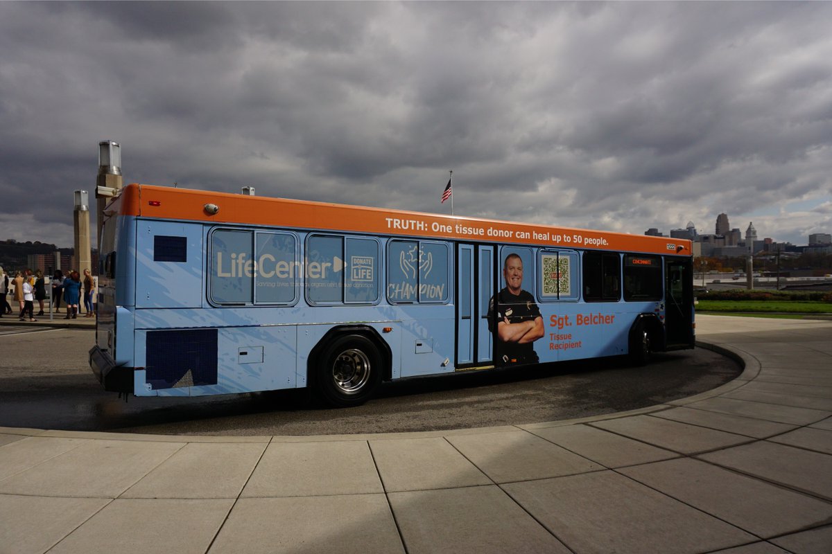 We don't let a little cloud cover our shine! Our ads always stand out and make a statement, no matter the forecast. 🚍 adsposure.com 
#LifeCenter #TransitAds #StandOut @LifeCenterCincy