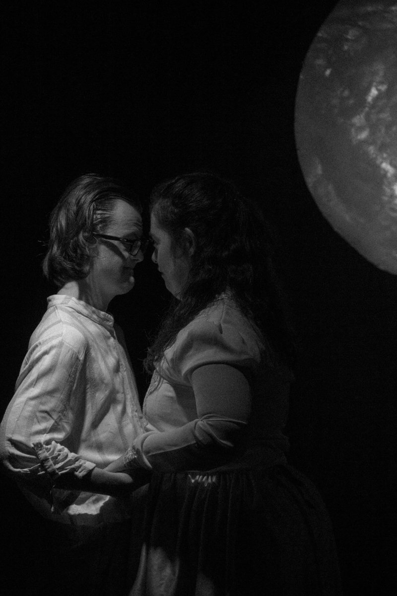 El #teatro abre puertas a la #diversidad #Diamundiadelteatro 
"El arte toma lo singular y específico para hacerlo universal, para que lo desconocido brille" Jon Fosse <a href="/APILADpozuelo/">APILAD asociación</a> <a href="/salaplotpoint/">Sala Plot Point</a> <a href="/ateneocult1mayo/">Fundación Sindical Ateneo 1º de Mayo</a> <a href="/Bululu2120/">Bululu2120</a> <a href="/culturainquieta/">Cultura Inquieta</a> <a href="/salatarambana/">Sala Tarambana</a> <a href="/TeatroLagrada/">TeatroLagrada</a>