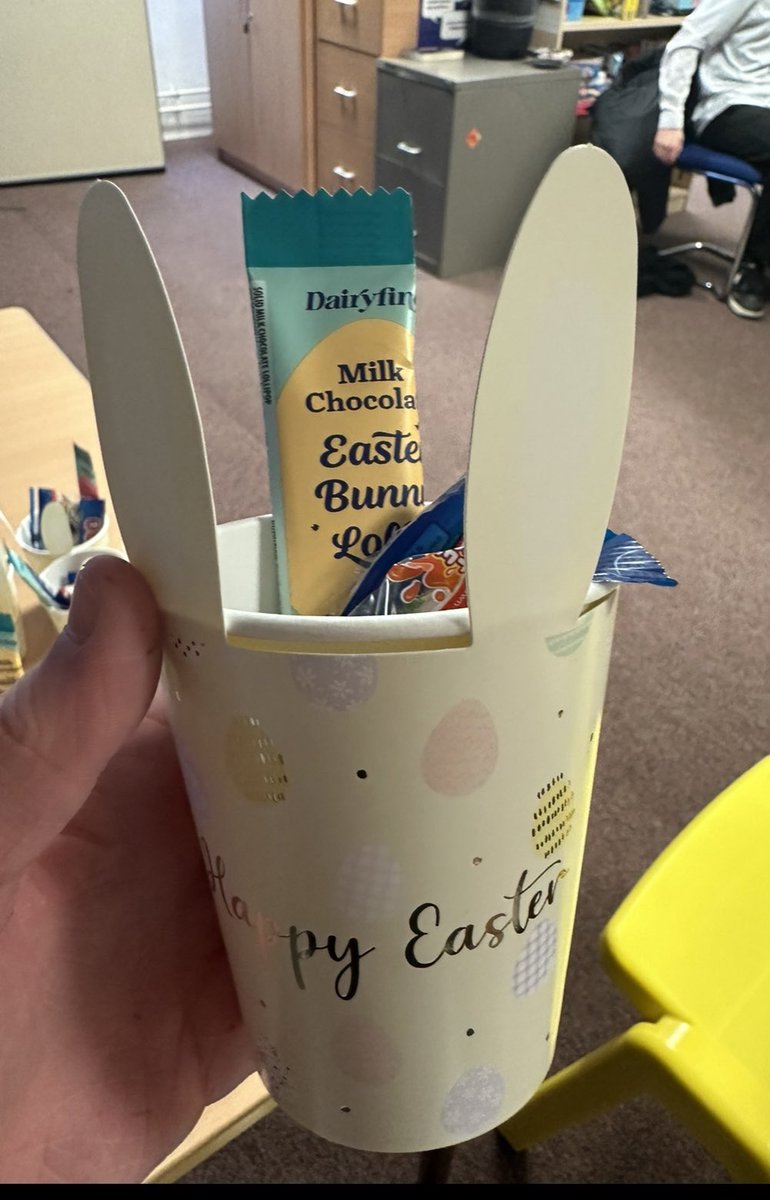 Easter cups !! 🐣🥛 Sold so fast and everyone enjoyed them 🐣🐇🥚 @Hub_Internation @SfL_STA @StThomasAqSec
