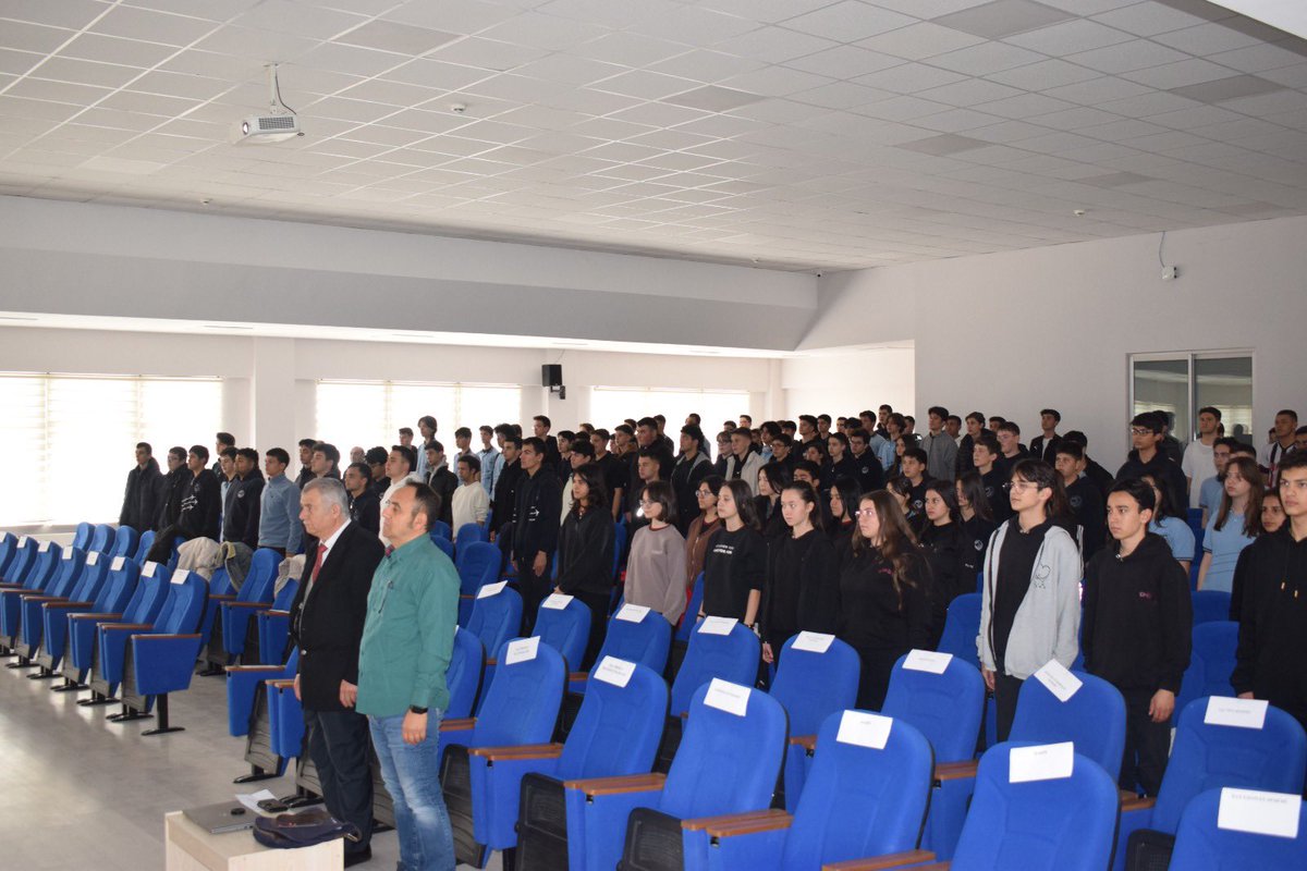 HalkKeciborlu's tweet photo. 60. Kütüphane Haftası kutlama etkinliklerimiz devam ediyor. Bugün SDÜ Öğretim Görevlisi Dr. Orhan ALAV  Açık Bilim Ekosistemi:Açık Erişim, Veri Yönetimi ve Yapay Zeka konulu söyleşisini gerçekleştirdi. Hocamıza bu güzel söyleşi için teşekkür ederiz. https://t.co/AmkC3jezqL