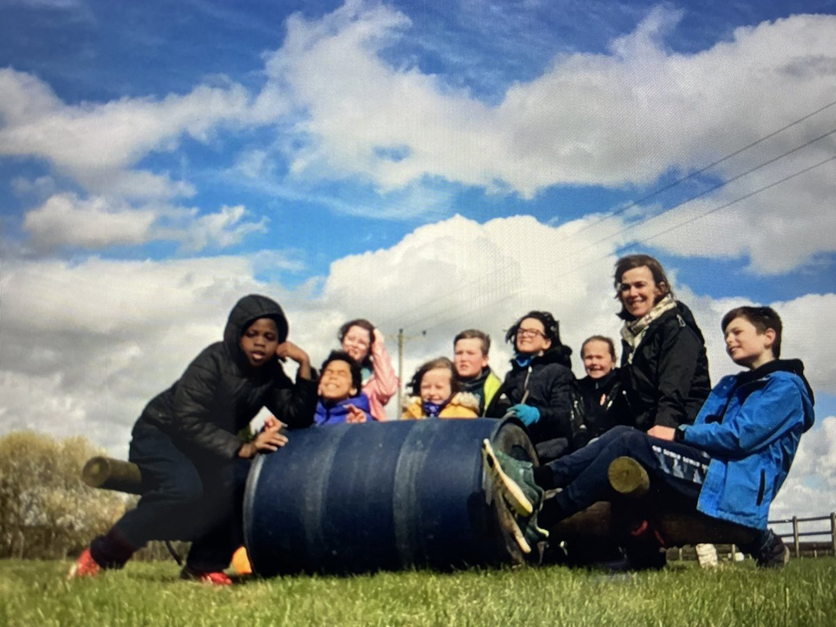 SwallowDell5's tweet photo. Fantastic morning on buggy building! https://t.co/yyNtNiOAGV