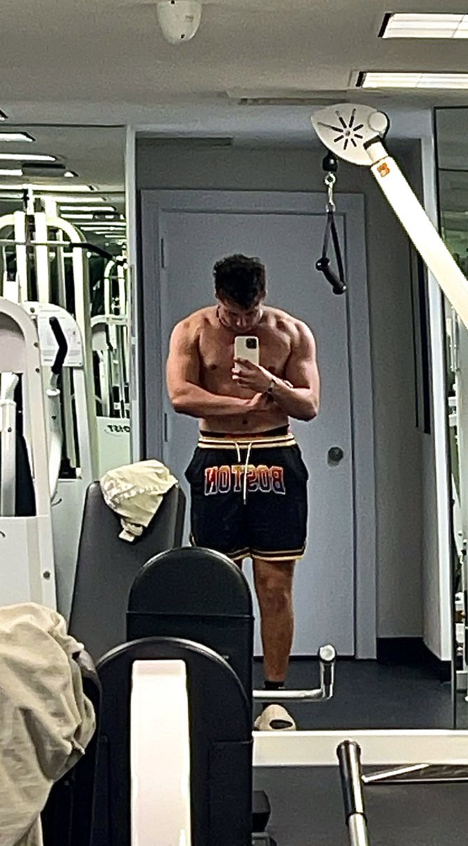 If you are not in peak physical shape

You are a pussy

I am as strong as I can be 

Not only mentally

But physically as well

You can have as much money as you want

You can still get beat up and killed on the street by a random

I prepare my body and mind for any situation