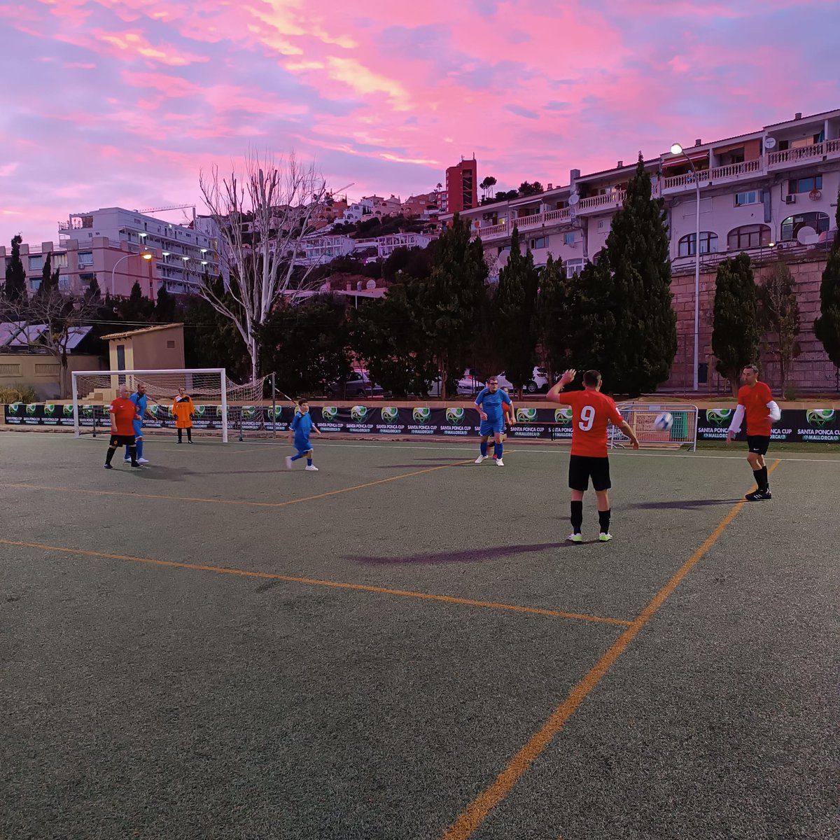 FReialMallorca's tweet photo. ❤️‍🔥⚽️ Ayer se jugó un partidazo lleno de valores y disfrute entre @MallorcaIntegra y nuestro Genuine en la @SantaPonsaCUP.

☺️ Agradecemos a la organización del torneo la invitación.

👉 Lo próximo del equipo Genuine ya será la siguiente fase de @FundacionLaLiga en Tenerife. https://t.co/BxGvuJxMFY