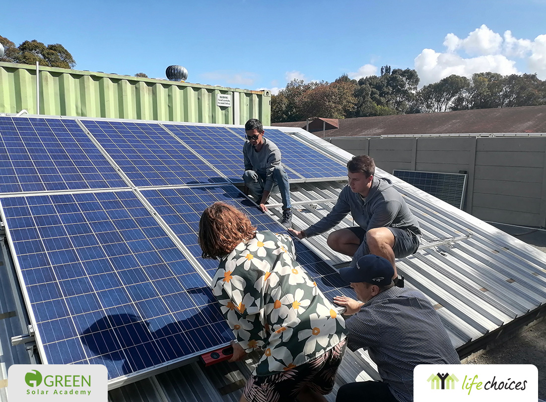Do you have no solar knowledge yet you're technically inclined and looking for a flying start in the PV industry? Our SuperSolarSchool is for you! Register online today for our solar courses: solar-training.org/how-to-registe…