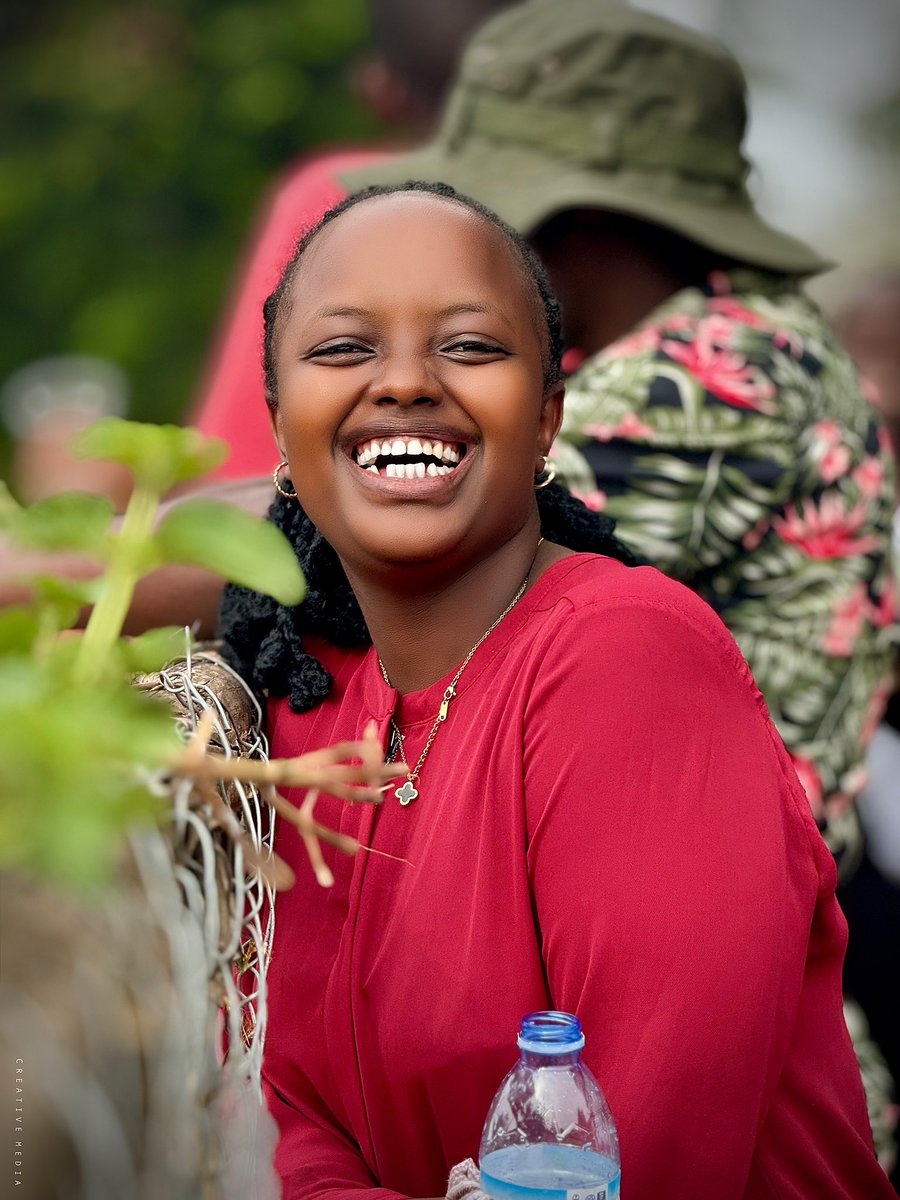 Wednesday Smiles🥰

For all your Photography Videography and Livestream, contact us on 0773-918-929 or 0705-952-597. #photography #Creativephotography #Happy