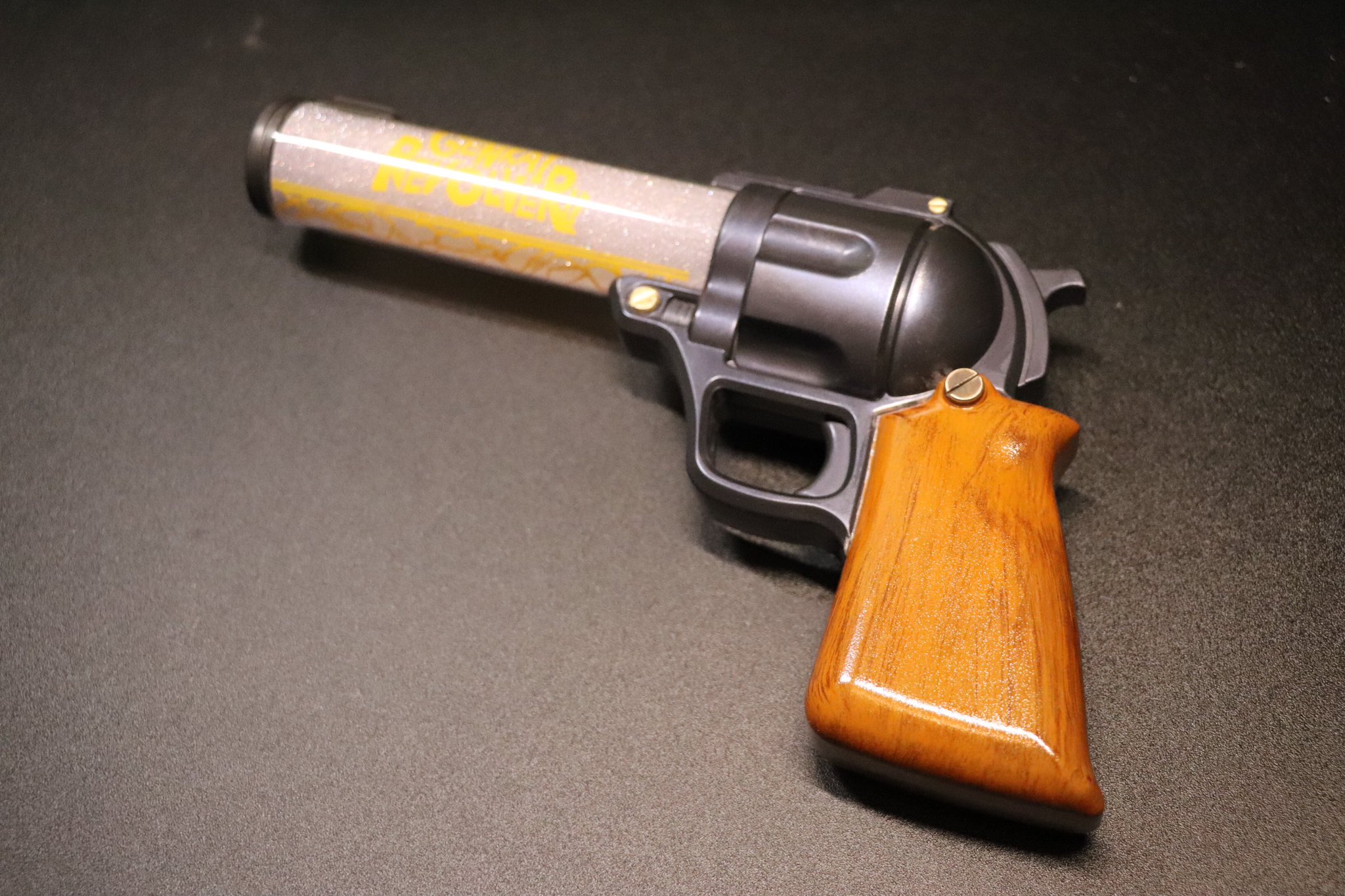 GENKAI revolver！　ペンライト GENKAI REVOLVER!! リボルバー型ペンライト | GENKAI REVOLVER