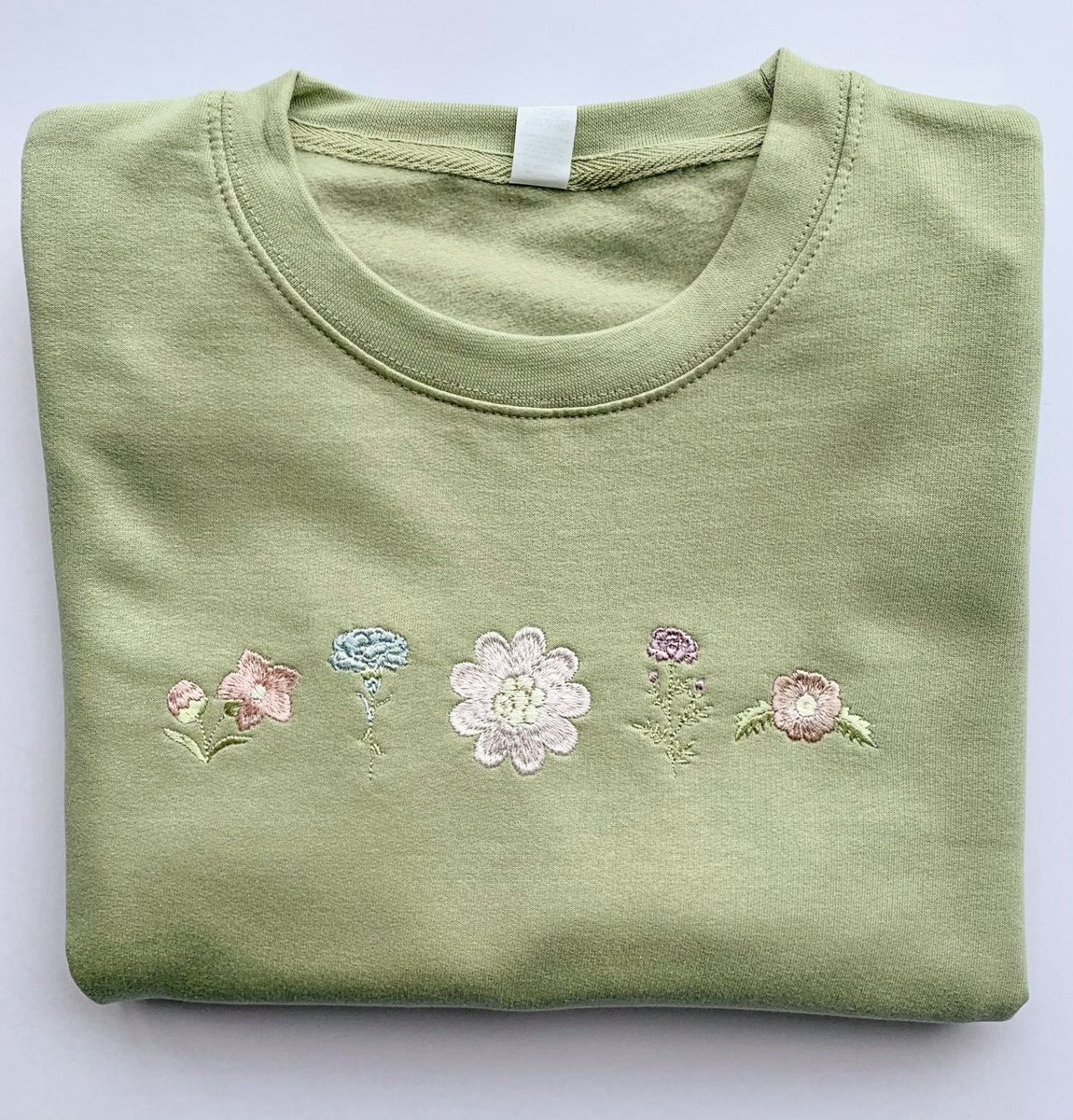 kirs๐งธ (@kirsacnh) on Twitter photo SPRING Collection just dropped ๐ท๐
Some super cute sweater & baby tee colours added! <a href="/retroreverie/">Kirsten ๐ท</a>
#spring #embroidery SPRING Collection just dropped ๐ท๐
Some super cute sweater & baby tee colours added! <a href="/retroreverie/">Kirsten ๐ท</a>
#spring #embroidery