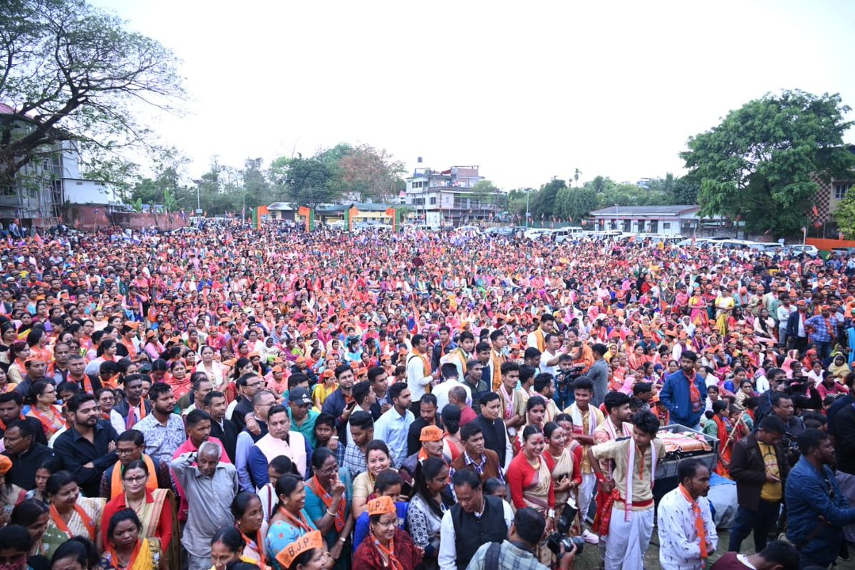 jayanta_malla's tweet photo. As we gear up for the upcoming LS elections, I accompanied @BJP4Assam candidate for Tezpur PC, Shri Ranjit Dutta as he filed his nomination for the constituency, in presence of State President Shri @Bhabesh_KalitaR.

The overwhelming love & blessings we have received from the people is a sign the momentous victory we will achieve in Tezpur.

#AbkiBaar400Paar