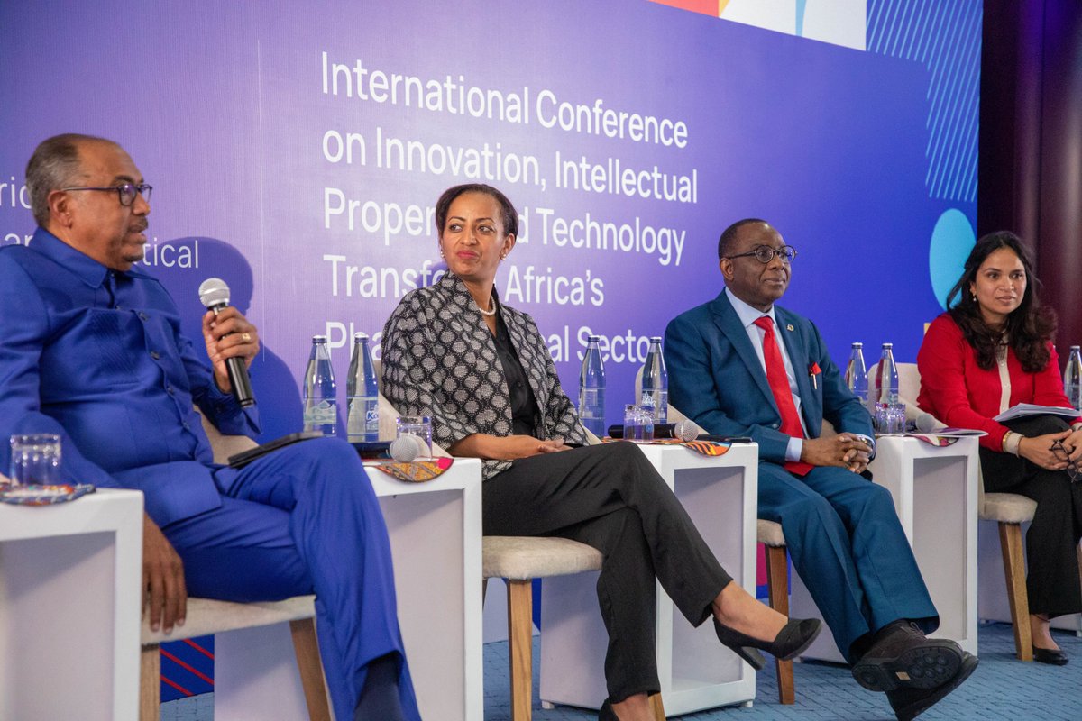 💡Closing remarks #INNOVPharmaAF @MichelSidibe echoed the collective sentiment of the last 2-days as he called for a paradigm shift from a #pharmaceutical system that benefit the privileged few to a people centred approach that will ensure no one is left behind.