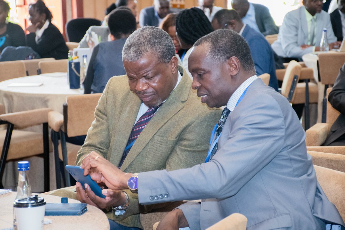 StrathU's tweet image. What is digital transformation? A series of deep and coordinated culture, workforce and technology shifts, that enable new educational and operating models that transform an institution's business model, strategic directions and value proposition. 

#AcademicWorkshop