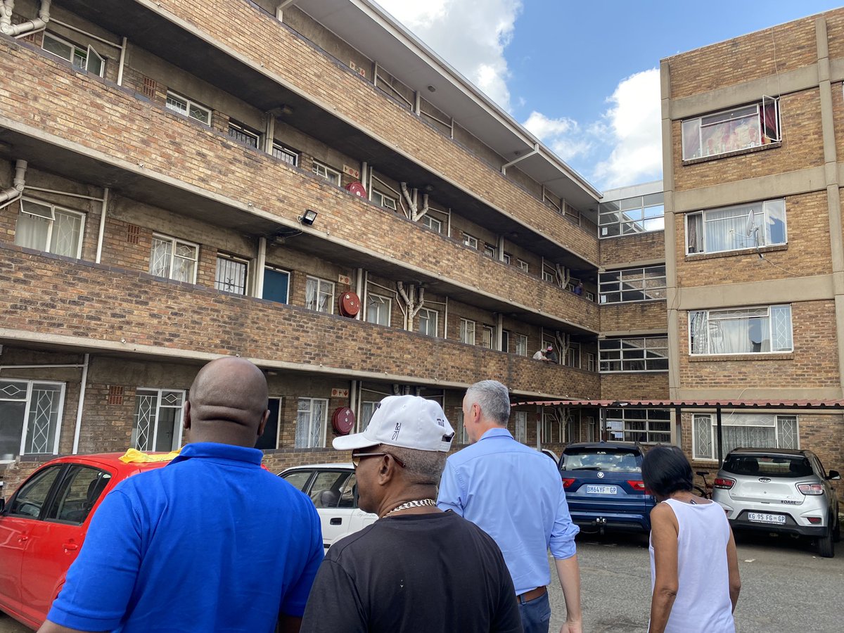 SollyMsimanga's tweet photo. I paid a visit to the Pauline Davis Flats and the lived reality of these residents shocked me. 
The building has been neglected by the government. Residents are forced to live in a state-owned block of flats that does not have a functional elevator, is ridden with rats and is also burdened with a myriad of water issues. 
This can’t go on! 
On May 29th, we must vote to RESCUE Gauteng!