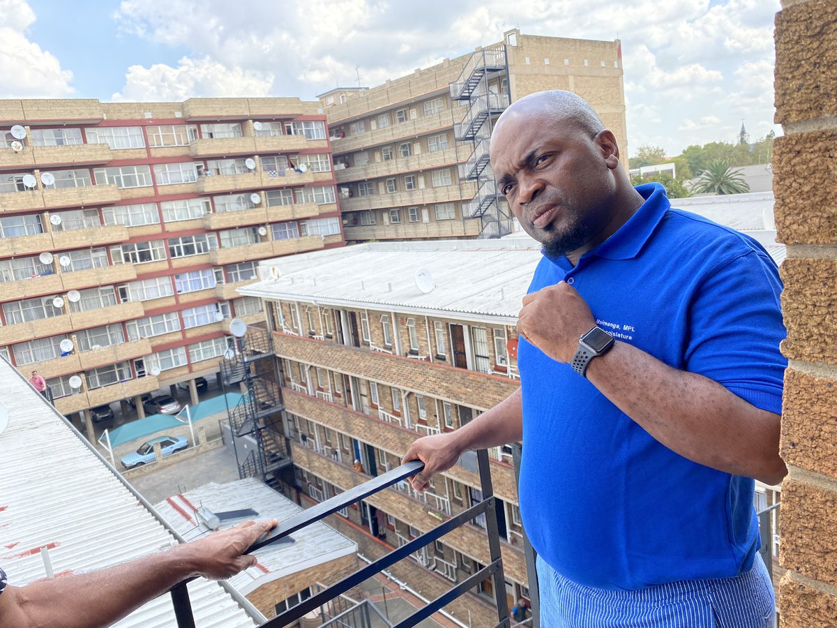 SollyMsimanga's tweet photo. I paid a visit to the Pauline Davis Flats and the lived reality of these residents shocked me. 
The building has been neglected by the government. Residents are forced to live in a state-owned block of flats that does not have a functional elevator, is ridden with rats and is also burdened with a myriad of water issues. 
This can’t go on! 
On May 29th, we must vote to RESCUE Gauteng!