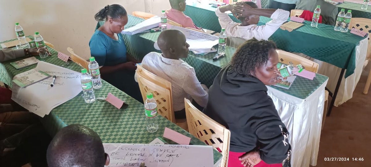kenaff_farmers's tweet photo. Happening now: Training on Leadership and Governance under the Acting Now Project Empowering farmer groups/cooperatives to evolve into service provision hubs.
#CapacityBuilding #Empowerment #ActingNow https://t.co/Qln8HztpIv