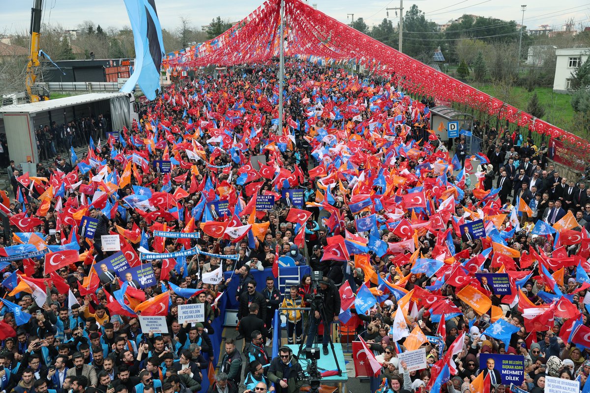 Bağlarında bülbül olur şakırsın; uygarlık şehrisin, sevda dokursun; Dicle’den, Fırat’tan coşkundur gönlün… Teşekkürler Diyarbakır! 🇹🇷