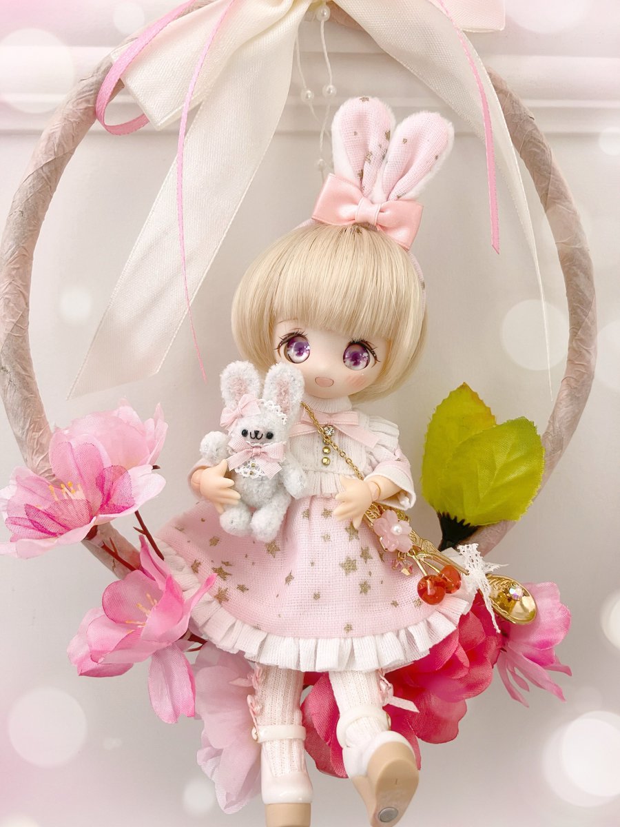 こんばんは☺️

Rimaty様(<a href="/Rimaty6/">Rimaty🧸</a>)から乙女なフレンズちゃんをお迎えしました🐰🎀
いちごみるく色のおしゃれなバニーちゃん🍓🍼
名前は｢モモ｣です🎶

これからよろしくね*.(๓´͈ ˘ `͈๓).*

 #Rimatybear
 #ぴこらびっこ
 #メモワールカネット
 #といしゅが