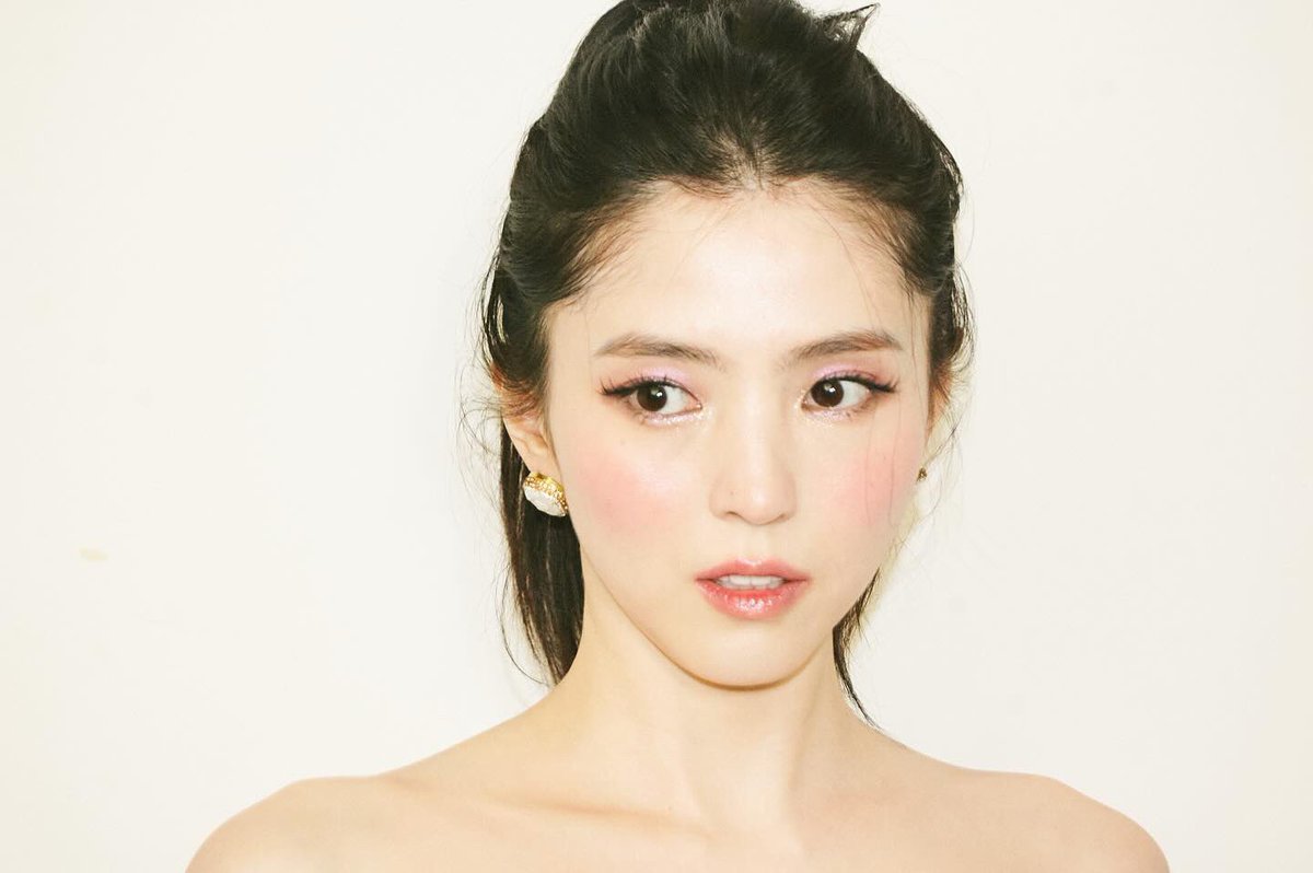 ssoheesource's tweet photo. 🌼 #HanSoHee #한소희 https://t.co/YxqfTNU6tz