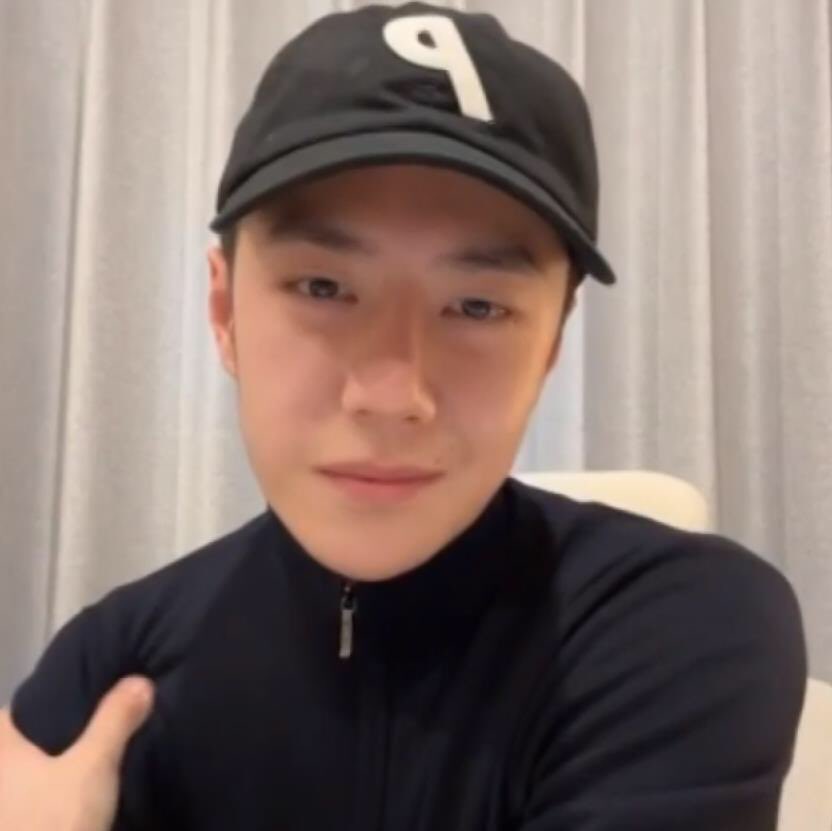withdy_s75's tweet photo. ขอบคุณฟ้าดินที่วอปยอมมาไลฟ์ มีชีวิตอยู่ได้อีก 85 ปีเรยยยยย https://t.co/SsTWBtVKlk