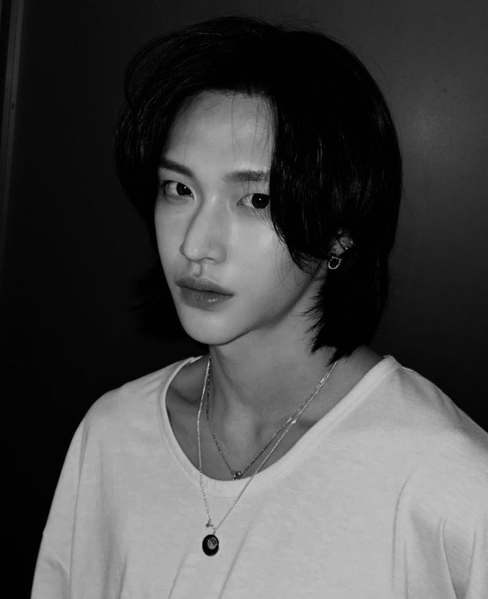 TEMPT1NGSTAR's tweet photo. ᅠ

good night sweet doves. 
i’m feeling exhausted so i’m going to sleep.
take care of yourselves and have a good sleep or day. 
sweet dreams. 

ᅠ https://t.co/a2yilkablW