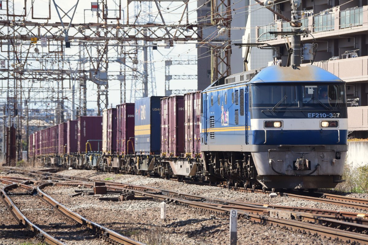 kuhane130's tweet photo. 2024/3/27 EF210-337 高速3064ㇾ 吹103仕業
画像のコンテナNO.U54A-38212
30D-61
UV48A-38153
#3064ㇾ #3064ㇾ記録 #EF210 #EF210337 #UV48A #30D #UV48A https://t.co/Wg6aDaOZ8j