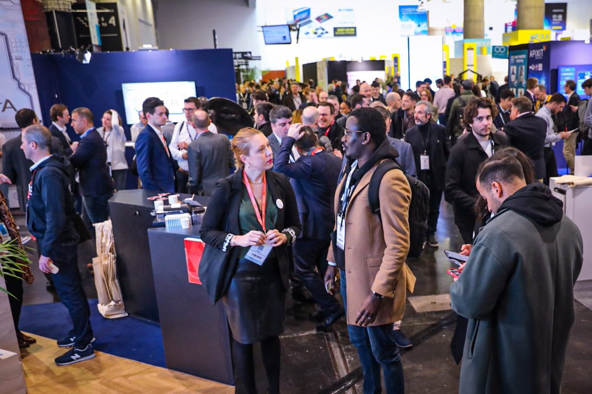 MetropoleLille's tweet photo. 🔒🌐 Engagement renforcé dans la #cybersécurité ! 
La MEL et le @FIC_eu renforcent leur partenariat avec la signature d'une convention.
🎯 Objectif ? Soutenir la compétition de hacking éthique EC2 et renforcer leur collaboration dans ce domaine stratégique. https://t.co/usEqku4Ibo