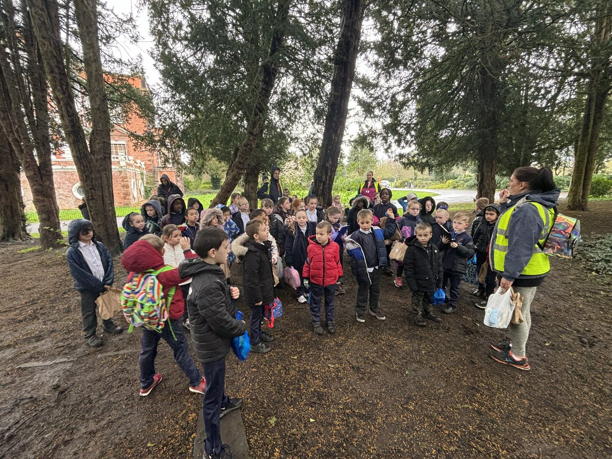 Y1/2R and Y2C went on an adventure to Croxteth Park to explore human and physical features. 🏠🌳 #CroxtethGeography #CroxtethFieldTrip <a href="/CroxtethC/">CroxtethCPS</a> <a href="/RainbowEduMAT/">Rainbow Education MAT</a>
