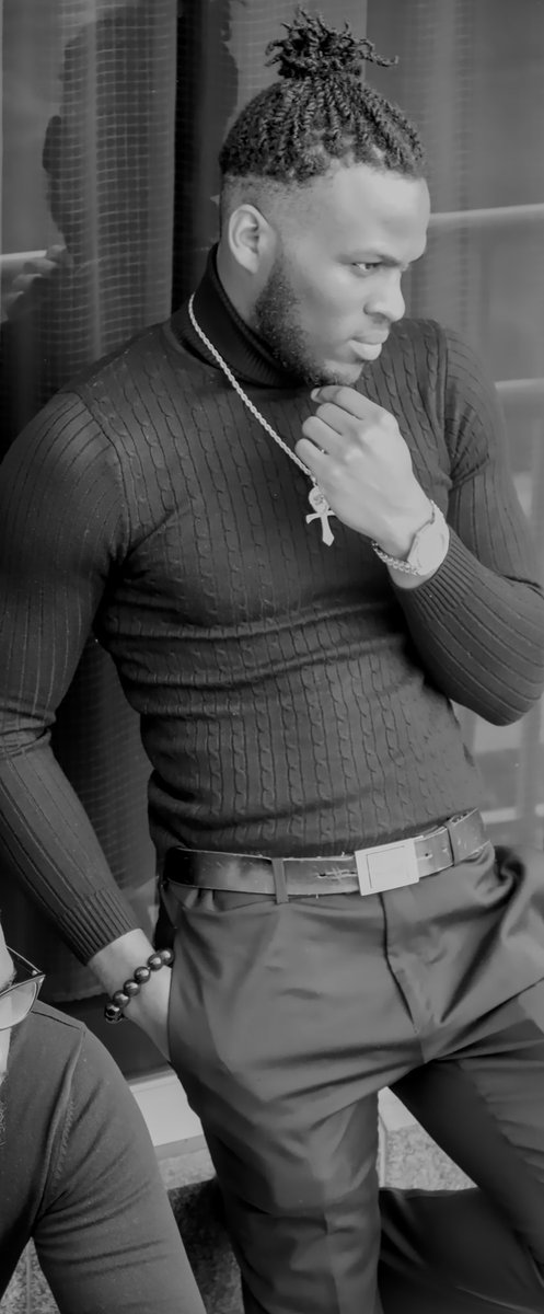 Ab-stract tweet media