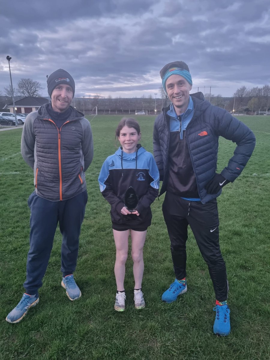 Our little Dungourney Superstar Molly Casey getting her award at training on Monday night with coaches <a href="/DaveOConnor18/">Dave O Connor</a> and <a href="/mickirlbyrne/">Mike Byrne</a>