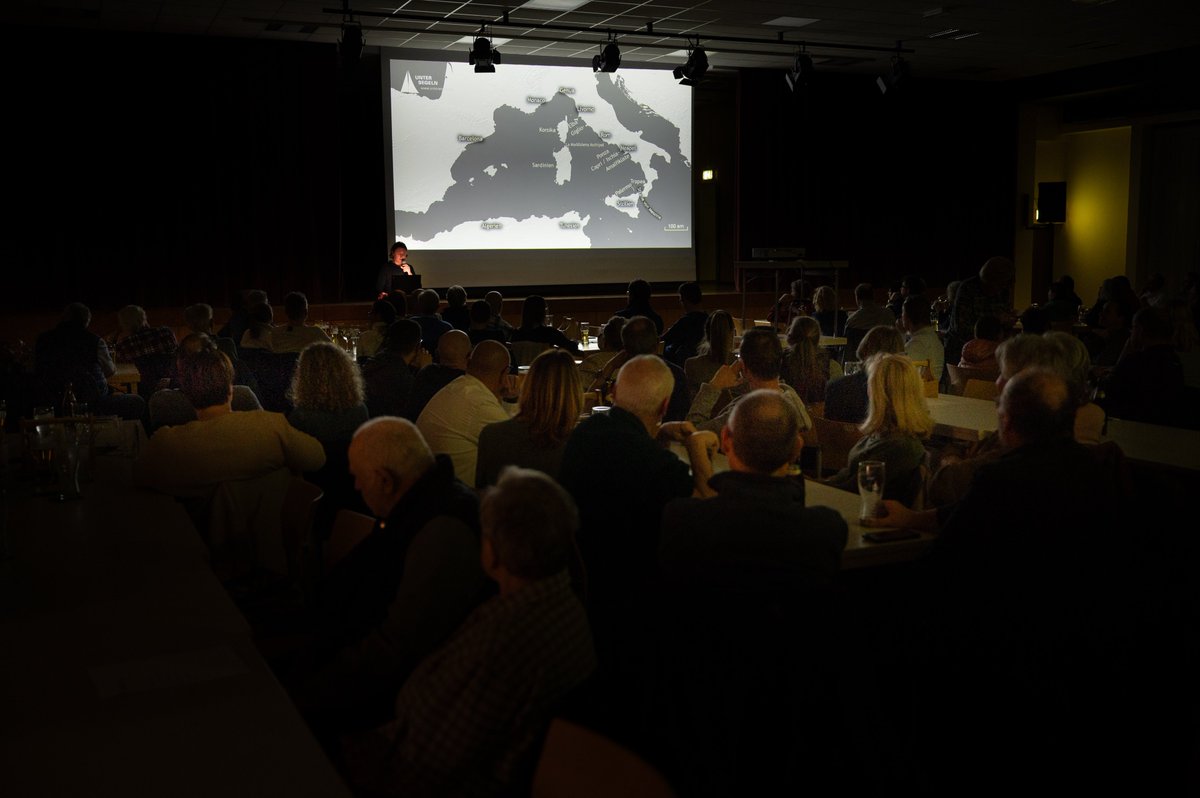 UnterSegeln's tweet photo. Danke an den YCA-Crew Oberösterreich! 
Was für ein fantastischer Abend gestern bei euch in Linz im Volkshaus Dornach bei  meinem Segelvortrag UNTER SEGELN zu den schönsten Plätzen des zentralen Mittelmeers #yca #segeln #segelvortrag #mittelmeer https://t.co/INEpMwsGV0