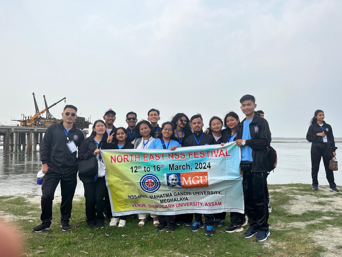 NssMahatma's tweet photo. The MGU NSS Unit enthusiastically participated in the North East NSS Festival at Dibrugarh University in Assam, displaying cultural performances, and skill demonstrations while encouraging teamwork and social responsibility. https://t.co/imY66S4Ma7