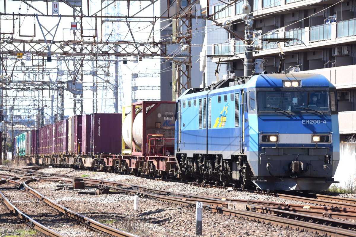 kuhane130's tweet photo. 2024/3/27 EH200-4 高速2088ㇾ 高203仕業
画像のコンテナNO.UH29A-5016
UT20A-5273
UT14C-8040
#2088ㇾ #2088ㇾ記録 #EH200 #EH2004 #UH29A #UT20A #UT14C https://t.co/uTWyW9TYq3
