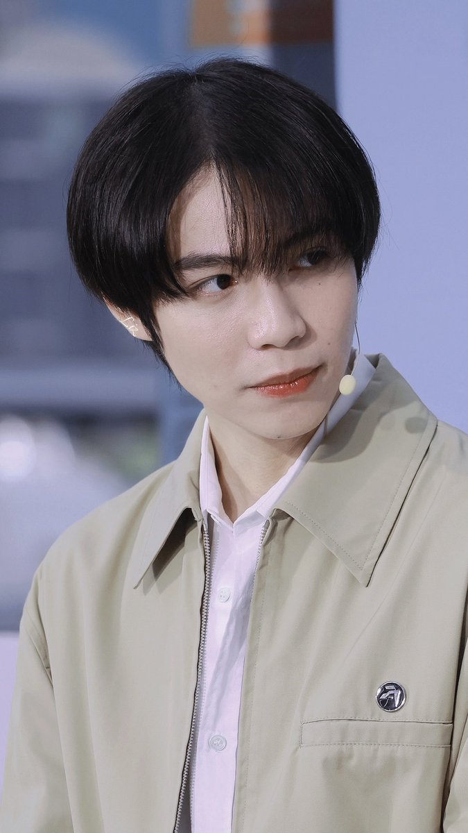 Lizzyeahyeee's tweet photo. First's perfect angle😍

@Firstkpp 

#LOrealUVDUnixFK
#Firstkp #Firstkanaphan
#FirstKhaotung  #เฟิร์สข้าวตัง https://t.co/ft1m0TZgxv