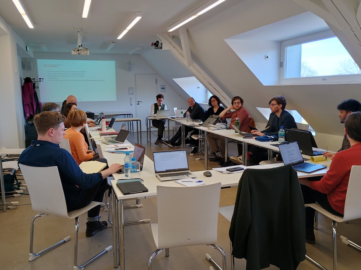 Our final day of debating excellent papers on warning signs and false alarms of democratic backsliding @ECPR @jmvanlit @EHernandezPe @th_ges @seskaaning @Suthan_1607 ecpr.eu/Events/Event/W…