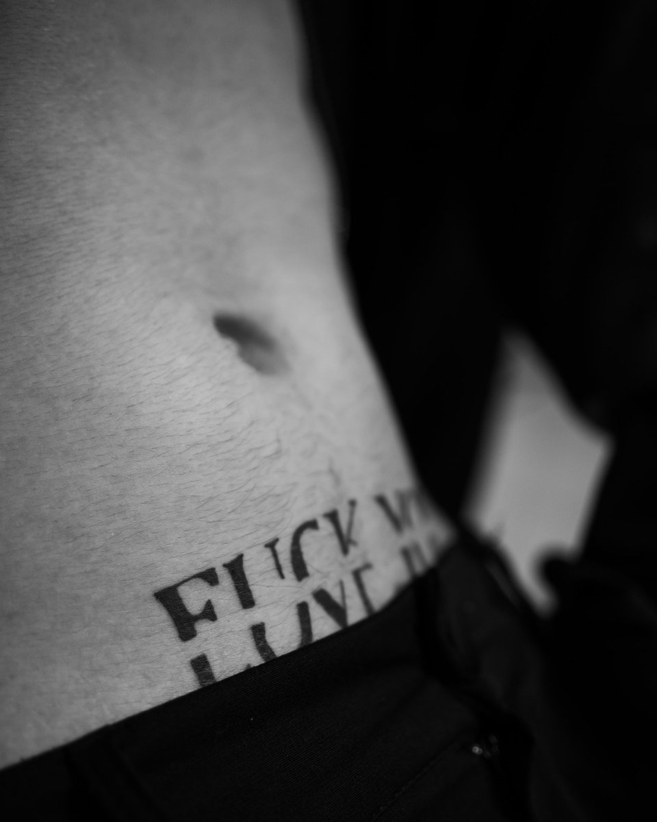 flash_182002's tweet photo. Fuck you
Love you https://t.co/28uhvXk11F