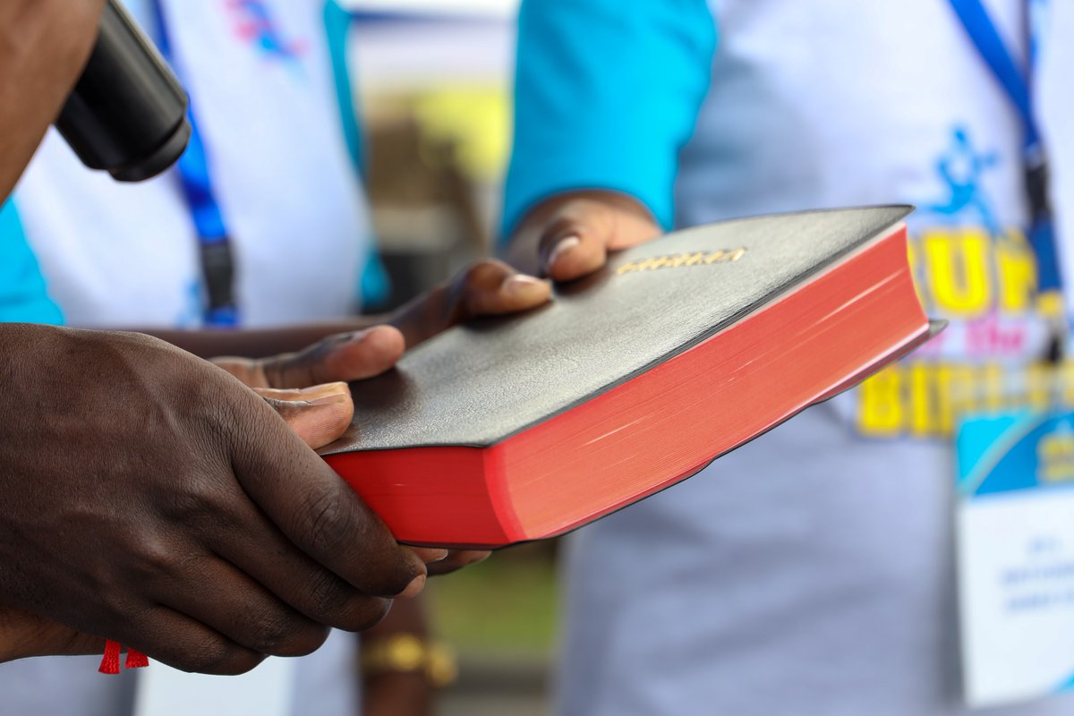 "By this we know love, that he laid down his life for us" 
1 John 3:16

Blessed Easter week!