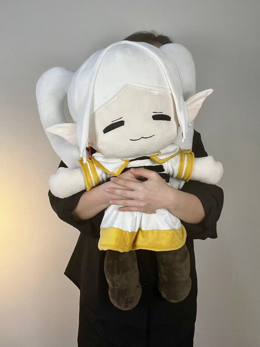 boonmake_'s tweet photo. Meet 80cm Frieren plushie 💖✨

#frieren https://t.co/XHHkgsWj2K