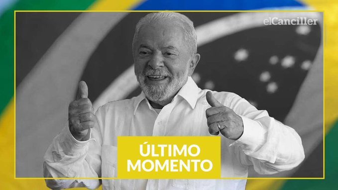 LucilaLopardo's tweet photo. Lula dice que no pudo ir a la presentación de #Modapedia, pero que ya escuchó el primer episodio y está muy bueno porque es bien político. @lacurvadelamod
https://t.co/eMfacMZOba https://t.co/5S4PemIySv